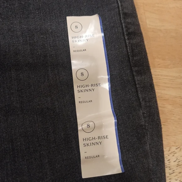 Women's Plus Size High-Rise Boyfriend Jeans - Universal Thread Black Wash 8 - Picture 7 of 16